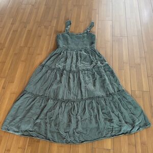 SHEIN Forest Green Tiered Maxi Dress